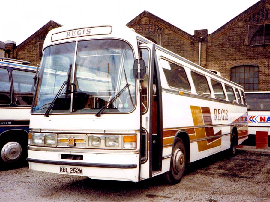Bedford YNT Duple Dominant (C53F) '1981